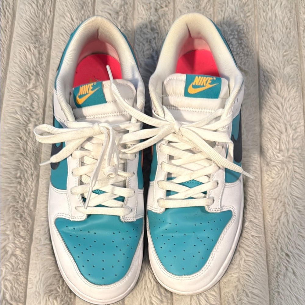 Nike Men's Dunk Low Retro Sneaker